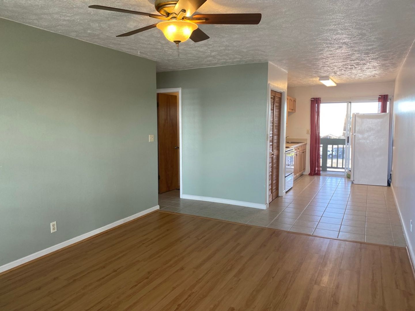 Hilo House: 464 Kalanikoa St