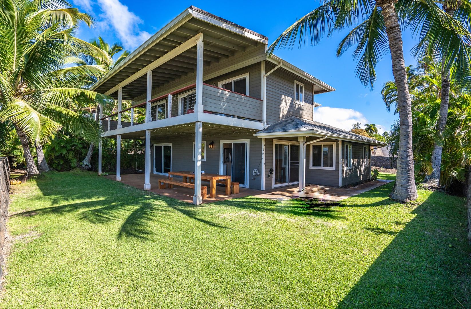 Paia House: 33 Hoe Street