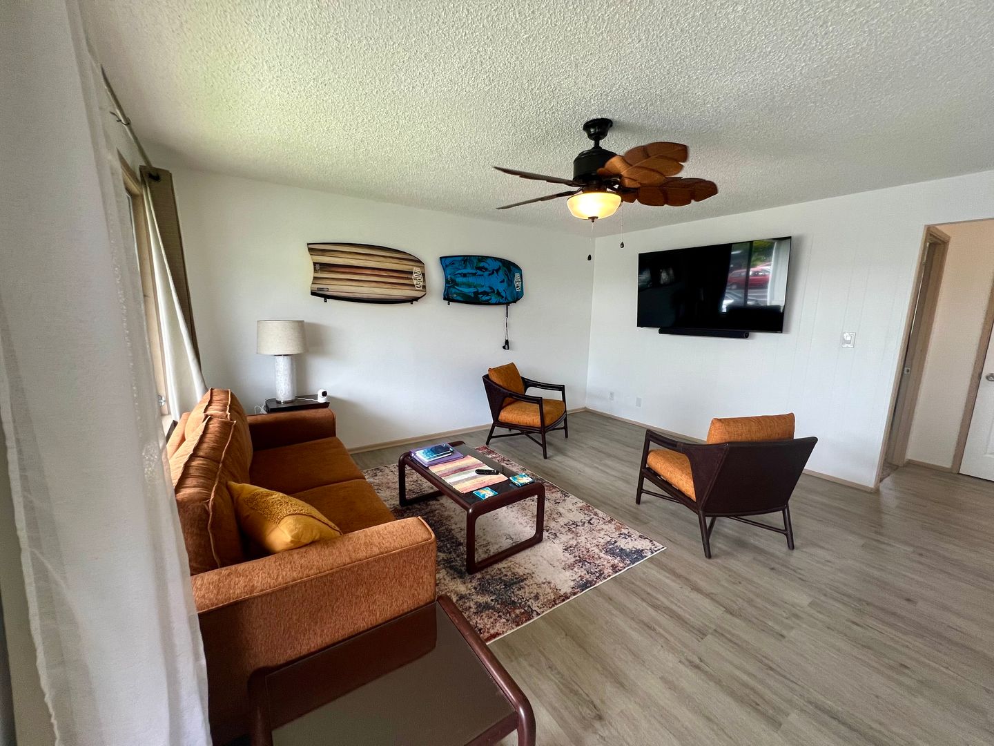 Hilo House: 485 Waianuenue Ave. A207