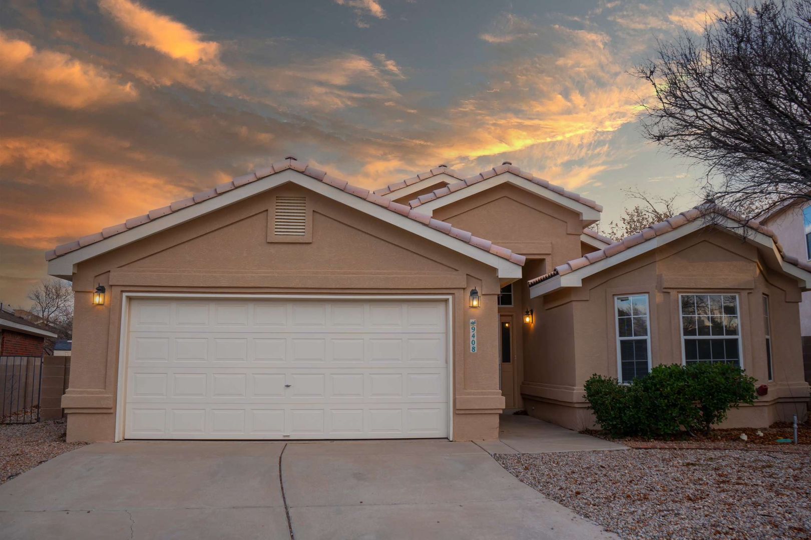 Albuquerque House: 9408 Piedra Colina Ct NW