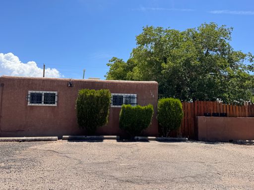 Cozy 2 Bedroom 1 Bath 3 Plex unit – photo 1