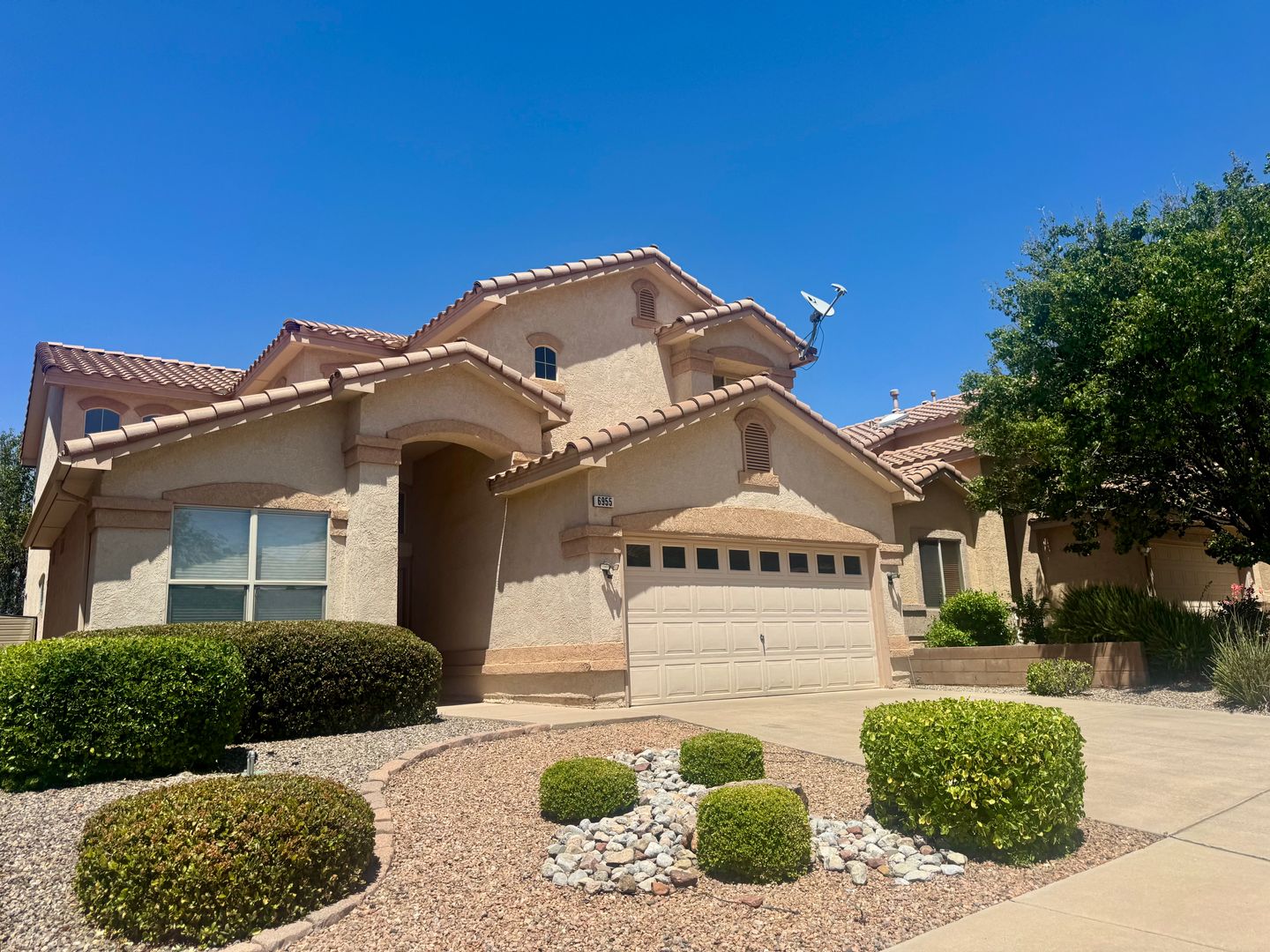 Albuquerque House: 6955 Carmelito Loop NE
