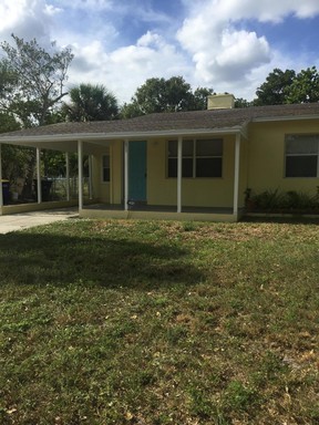 Annual 3BR 2BA close to shopping, restaurants, beaches, and more