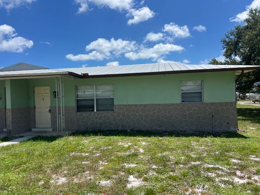 * COMING SOON * 2/1 Duplex