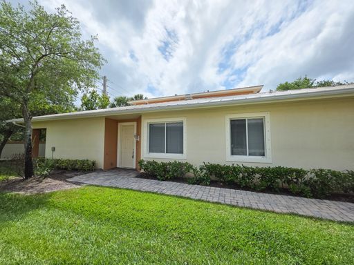 ANNUAL RENTAL - 3/2 -BRADFORD PLACE – photo 1