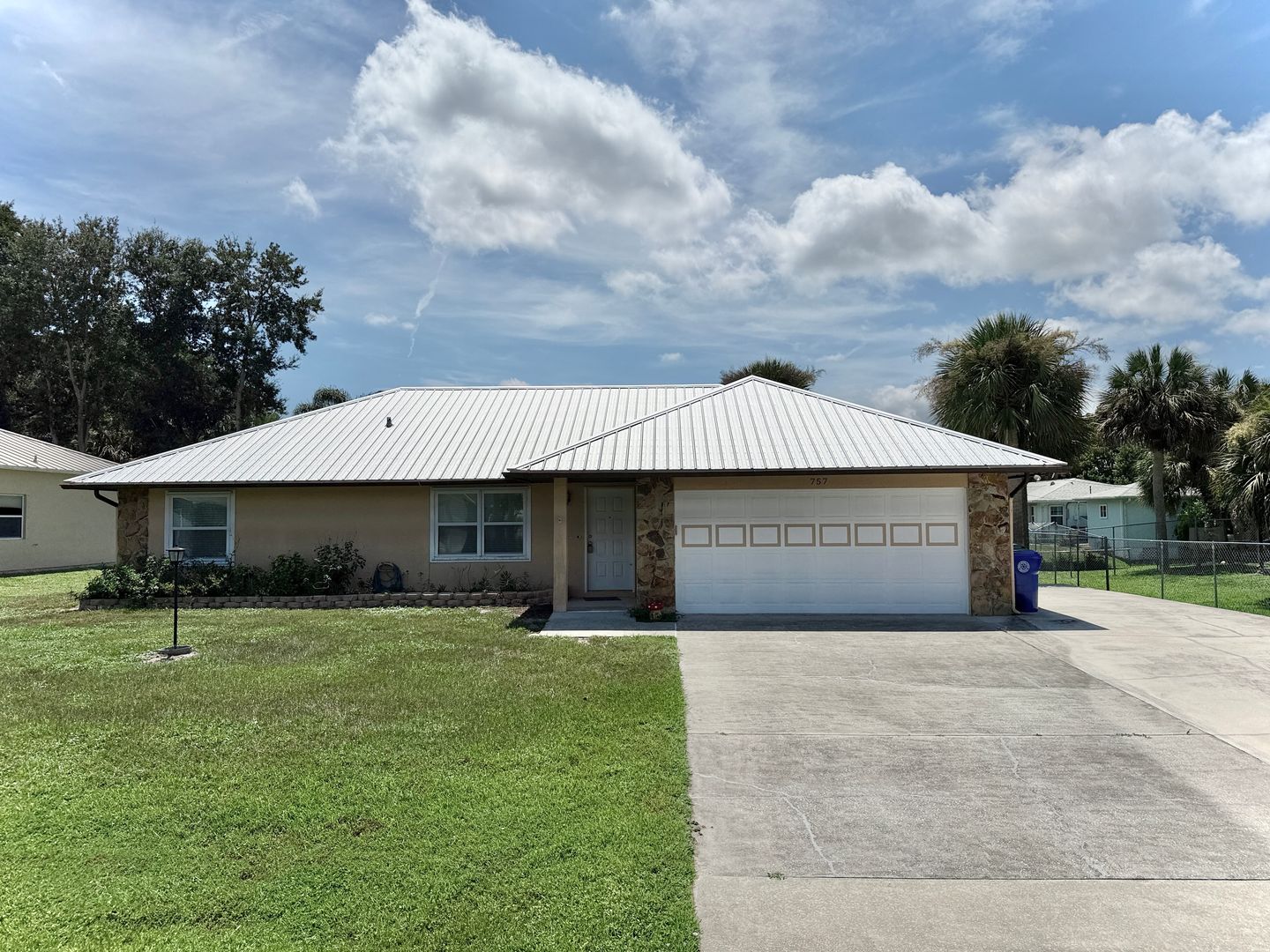 Sebastian House: 757 Beard Ave