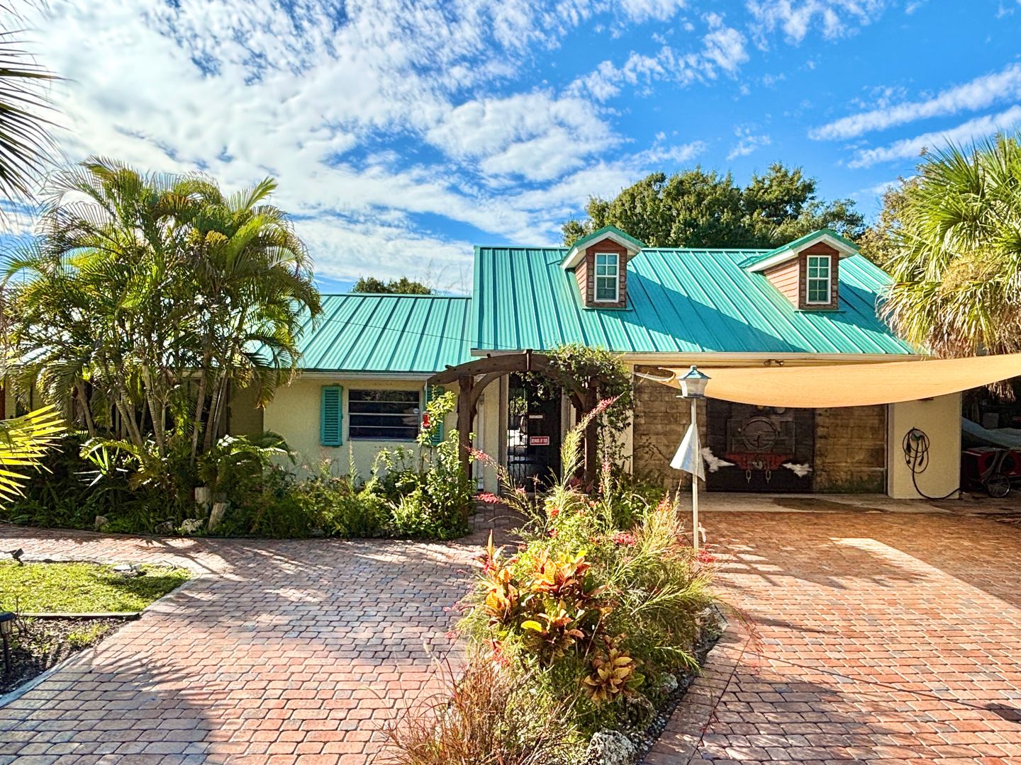 Micco House: 3955 Fooshe Avenue