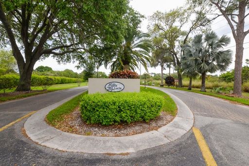 55+ community 1 BED 1 BATH in Vista St. Lucie _Second Floor Unit_