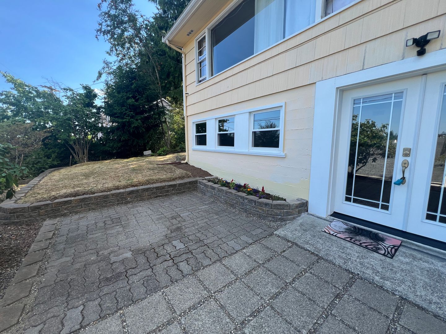 Bremerton House: 303 N Lafayette Ave #B