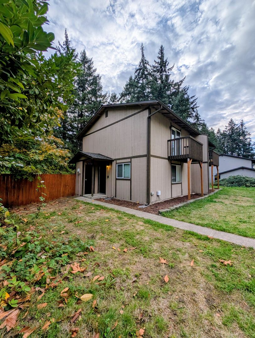 Bremerton House: 9179 Shadowcrest Lane NE