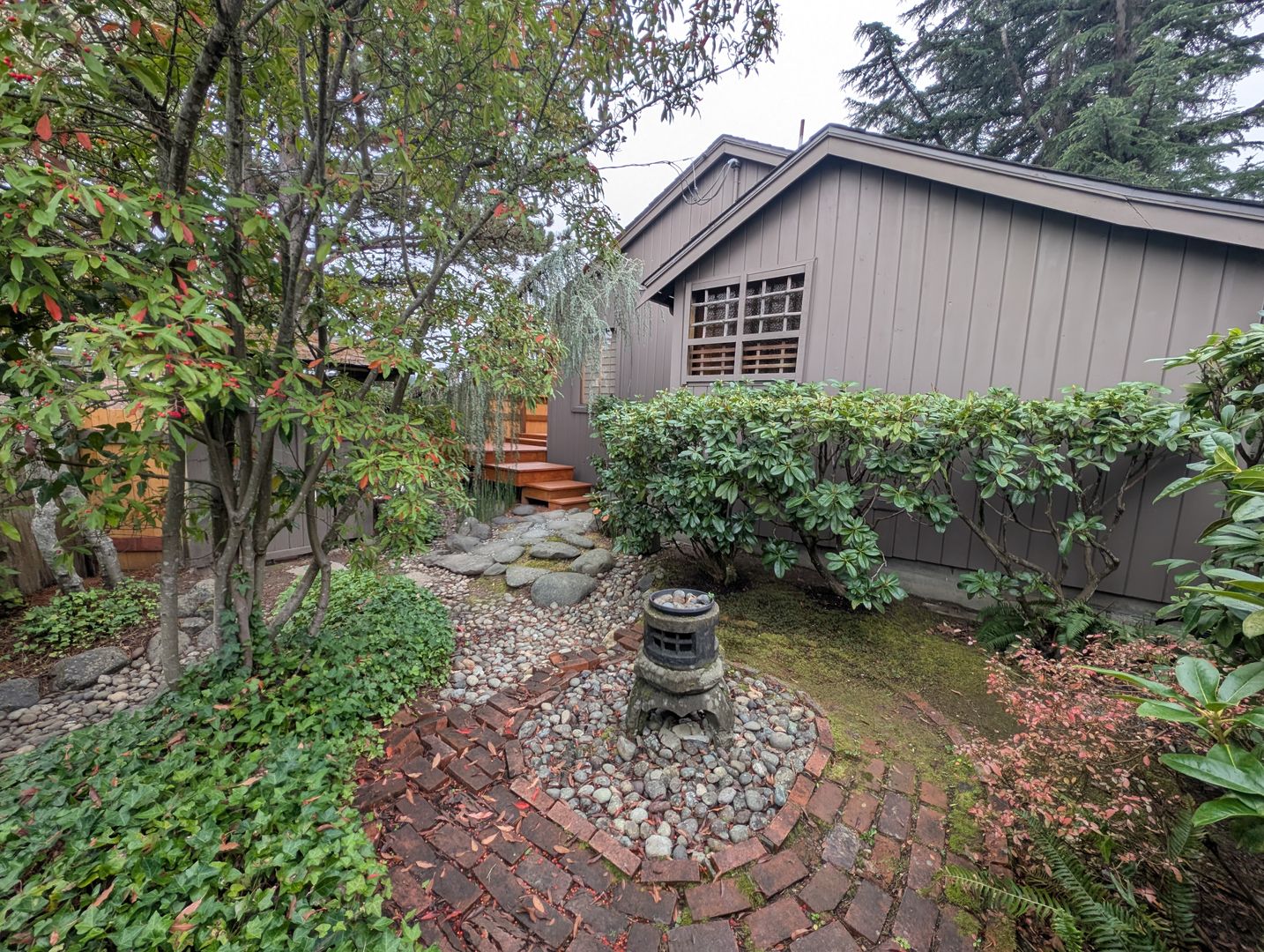 PORT ORCHARD House: 616 Cline Ave