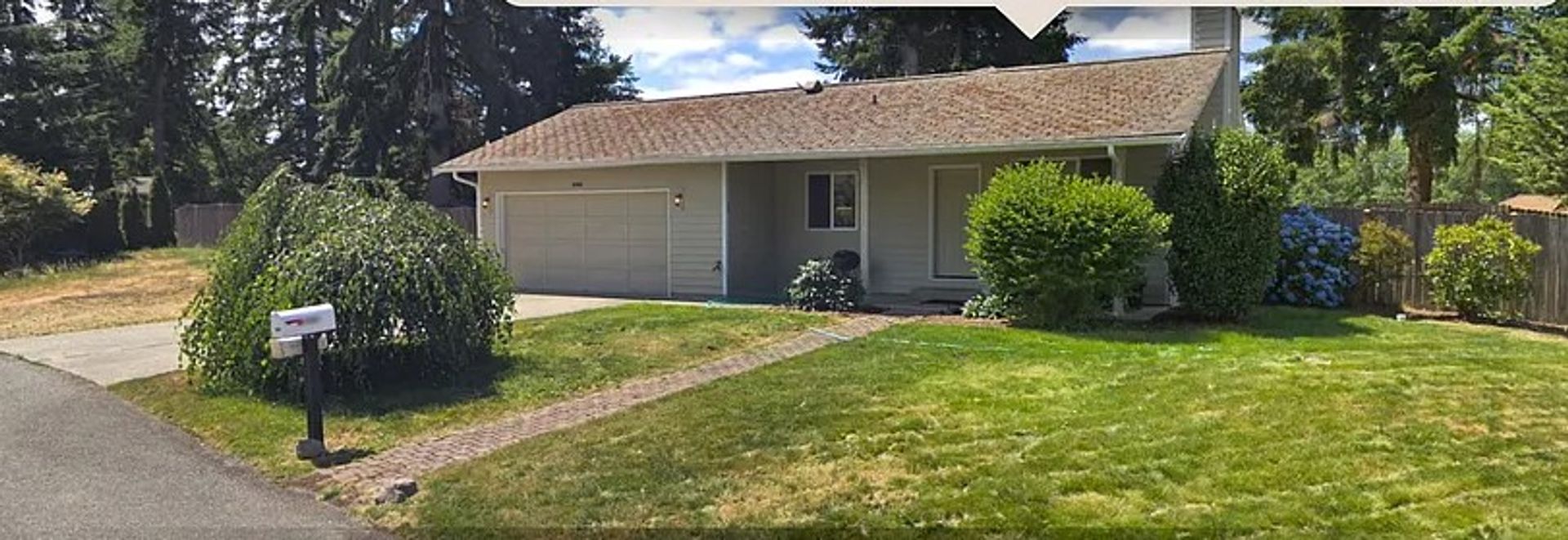 Port Orchard House: 2351 SE Salmonberry Road