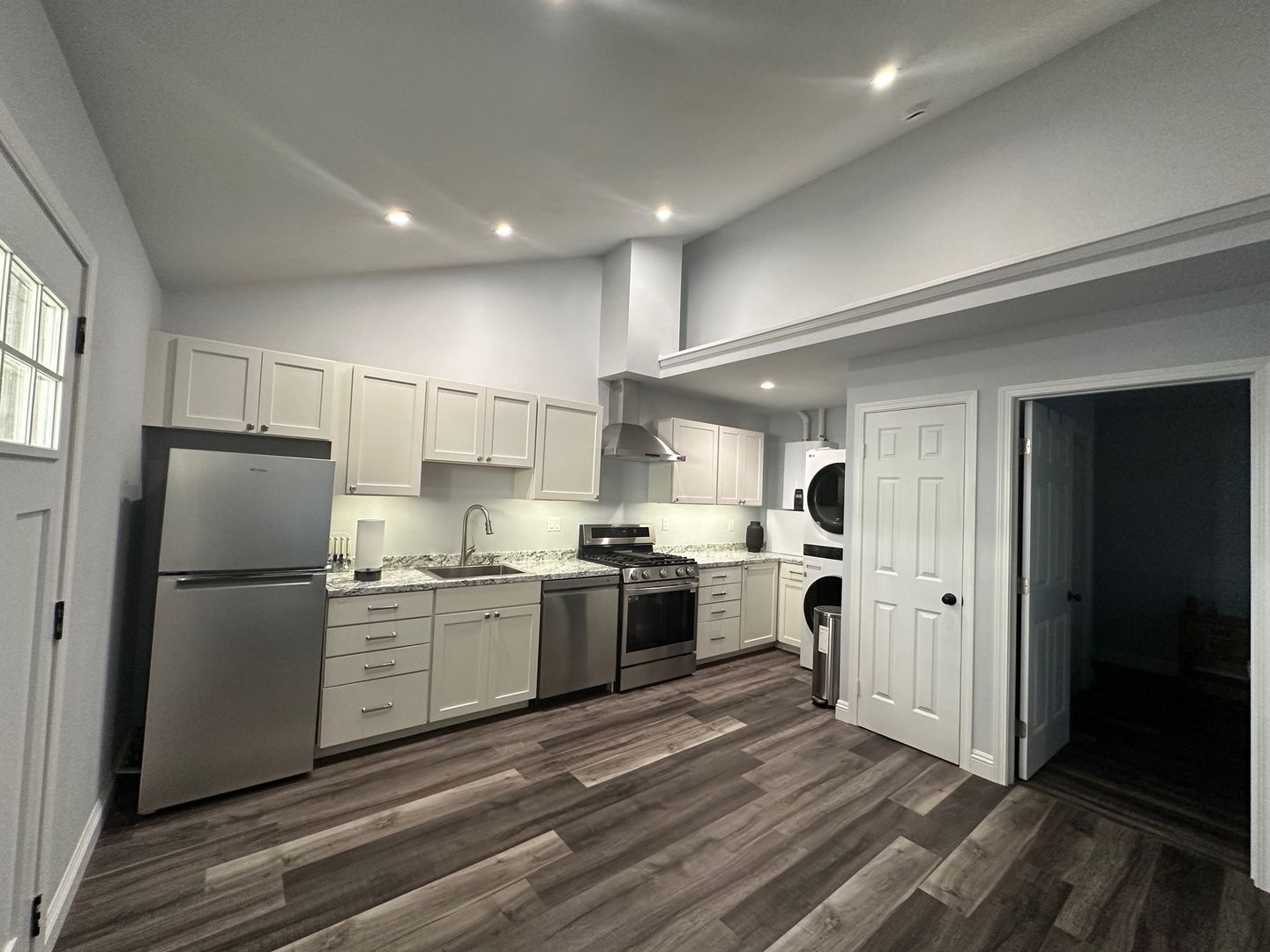 Agoura Hills Condo: 30690 Lakefront Drive, #A