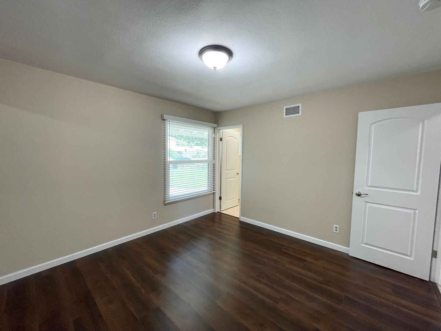 West Hills House: 23370 Schoolcraft Street