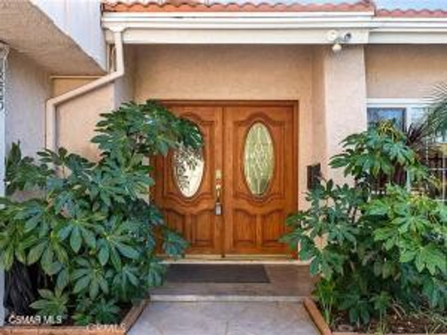 Westlake Village House: 1885 Fallview Road