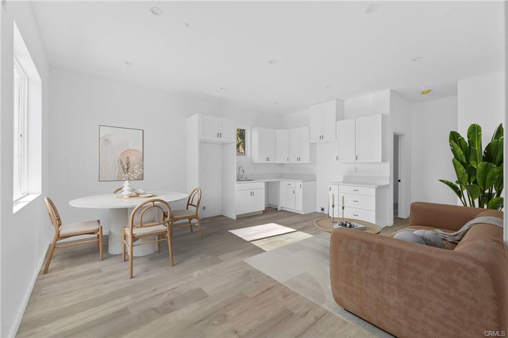 Northridge House: 8512 Wilbur Ave