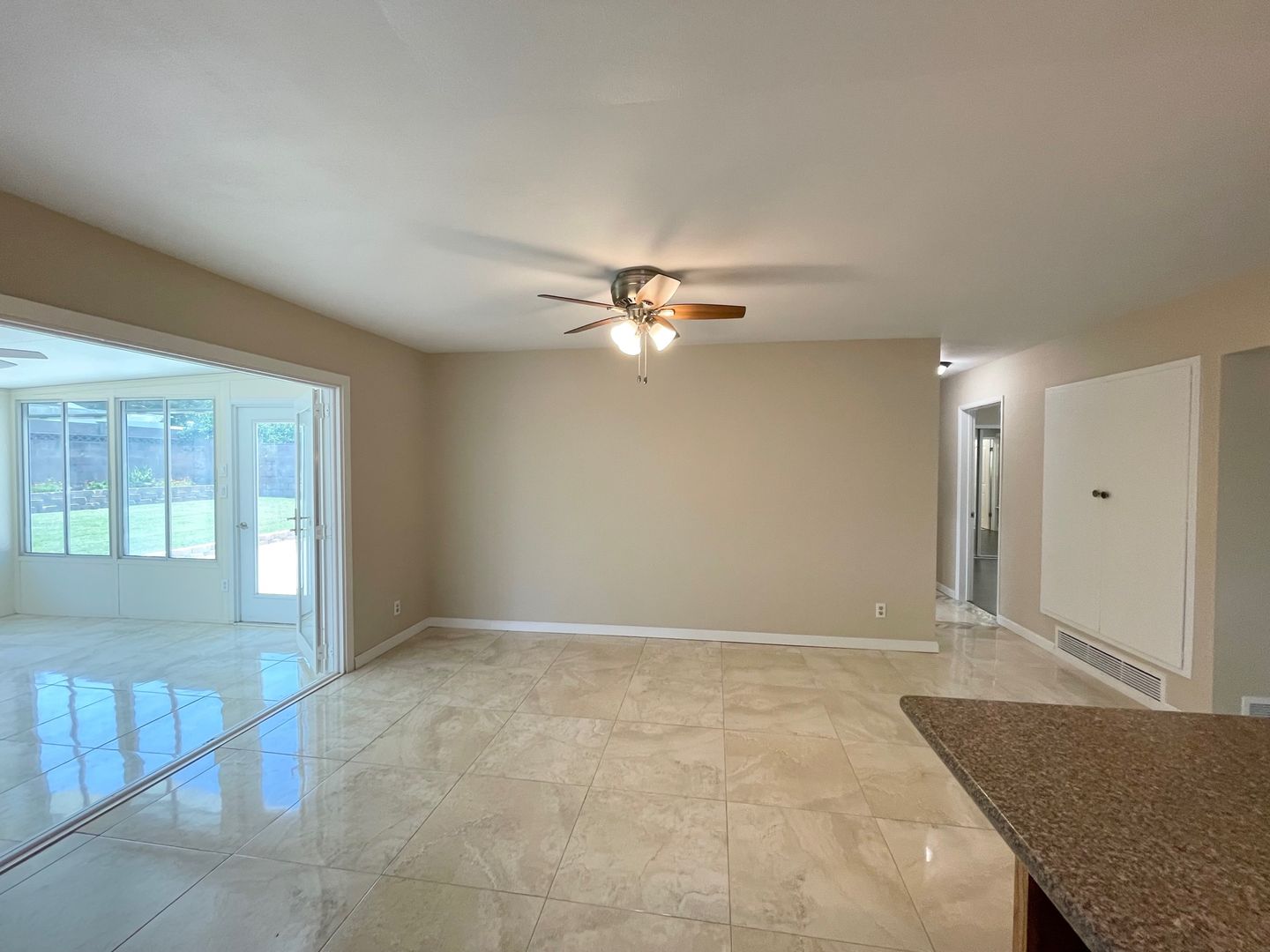 West Hills House: 23370 Schoolcraft Street