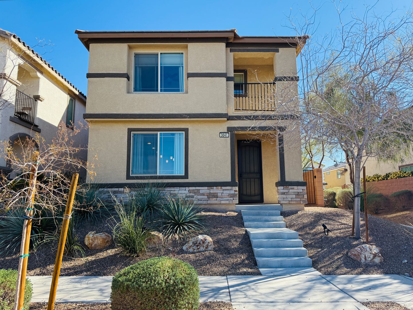 Henderson House: 3041 Savella Avenue