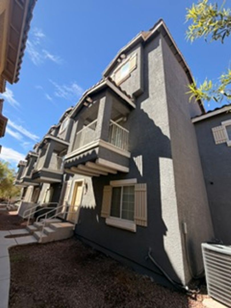 North Las Vegas House: 5920 Palmilla Street Lot 5
