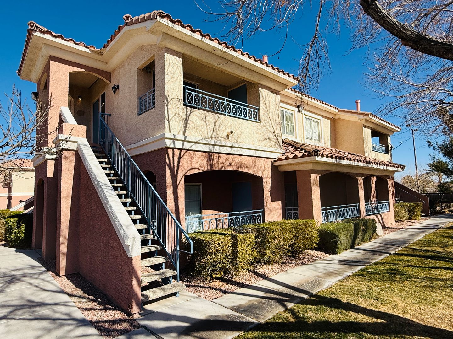 Las Vegas House: 352 Pine Haven Street #206