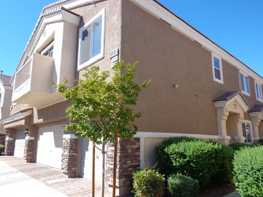 AMAZING 2 STORY TOWNHOME LOCATED IN A GATED COMMUNITY-AVAILABLE SOON! – photo 1