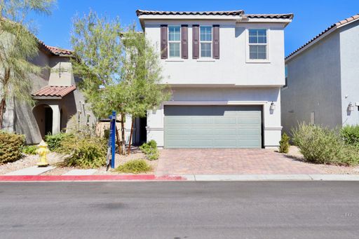 Modern 5-Bedroom Home with Loft in Gated Community – photo 1