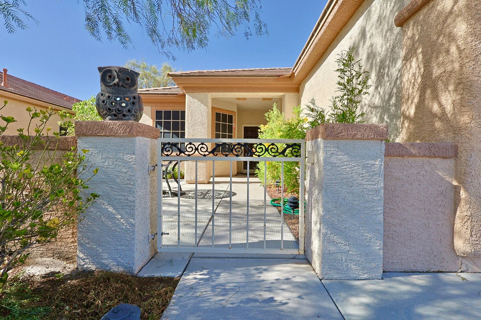 Henderson House: 2876 Goldcreek Street