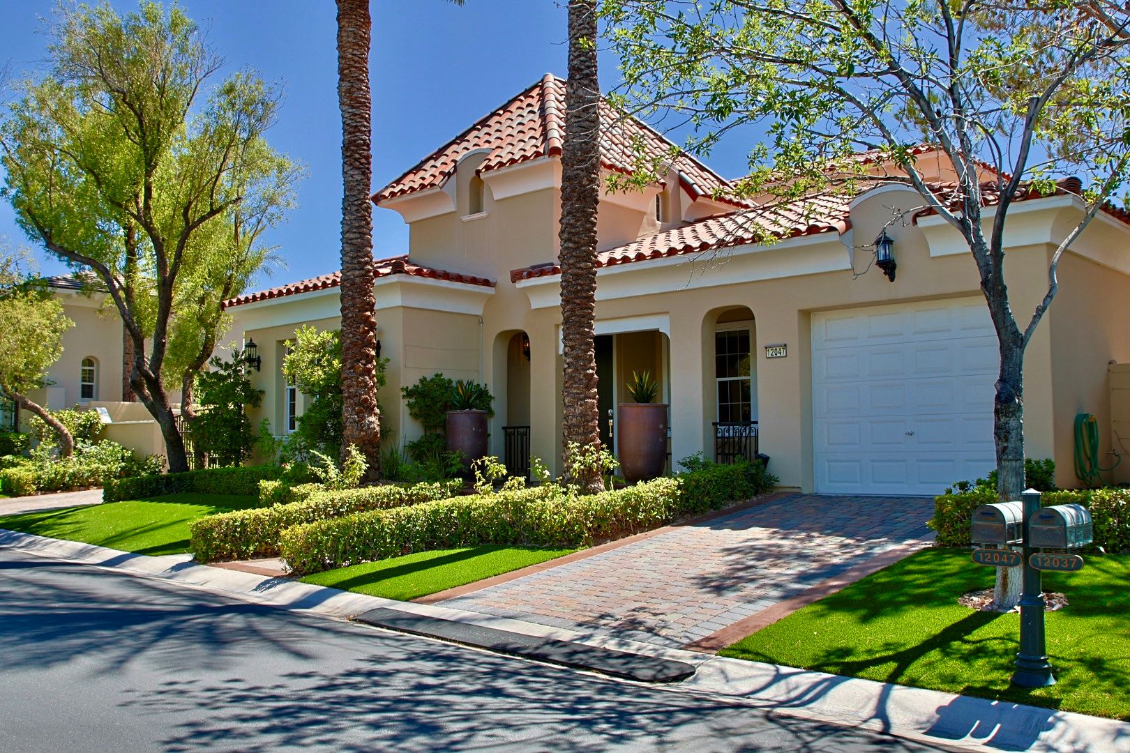 Las Vegas House: 12047 Oakland Hills Drive