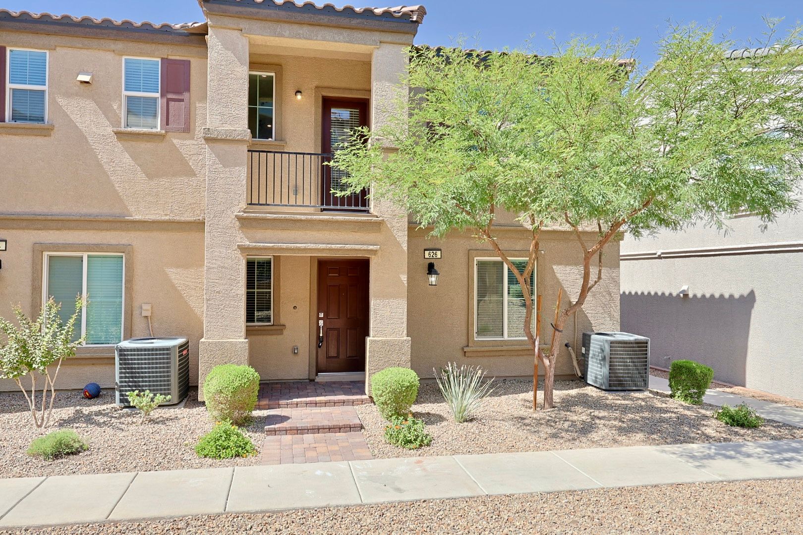 Henderson House: 626 Sedum Avenue
