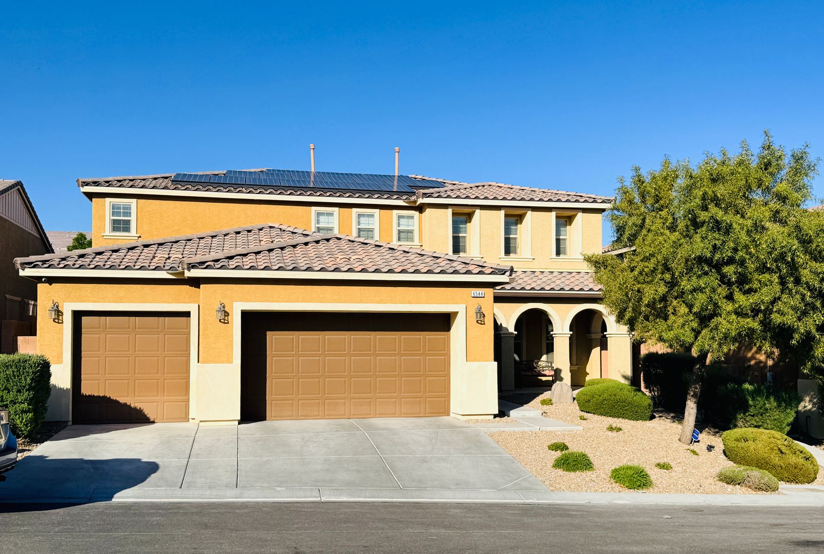 North Las Vegas House: 6544 Claystone Creek Court