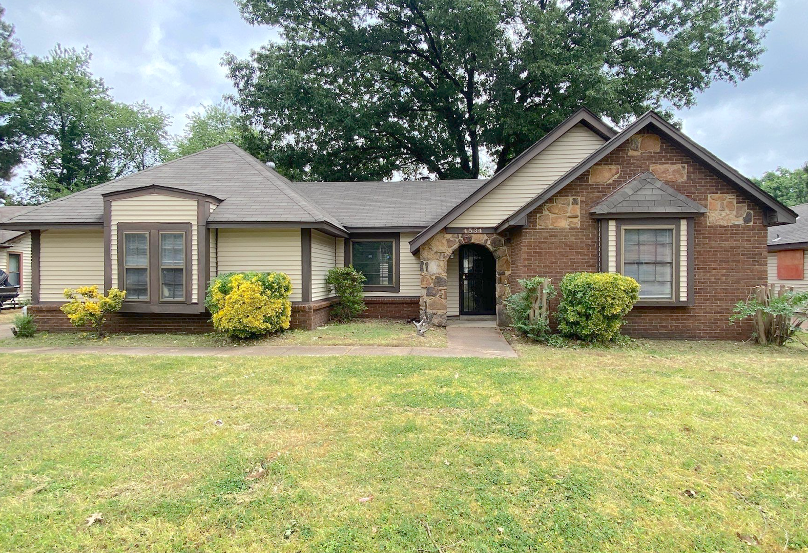 Memphis House: 4534 Trout Valley Dr