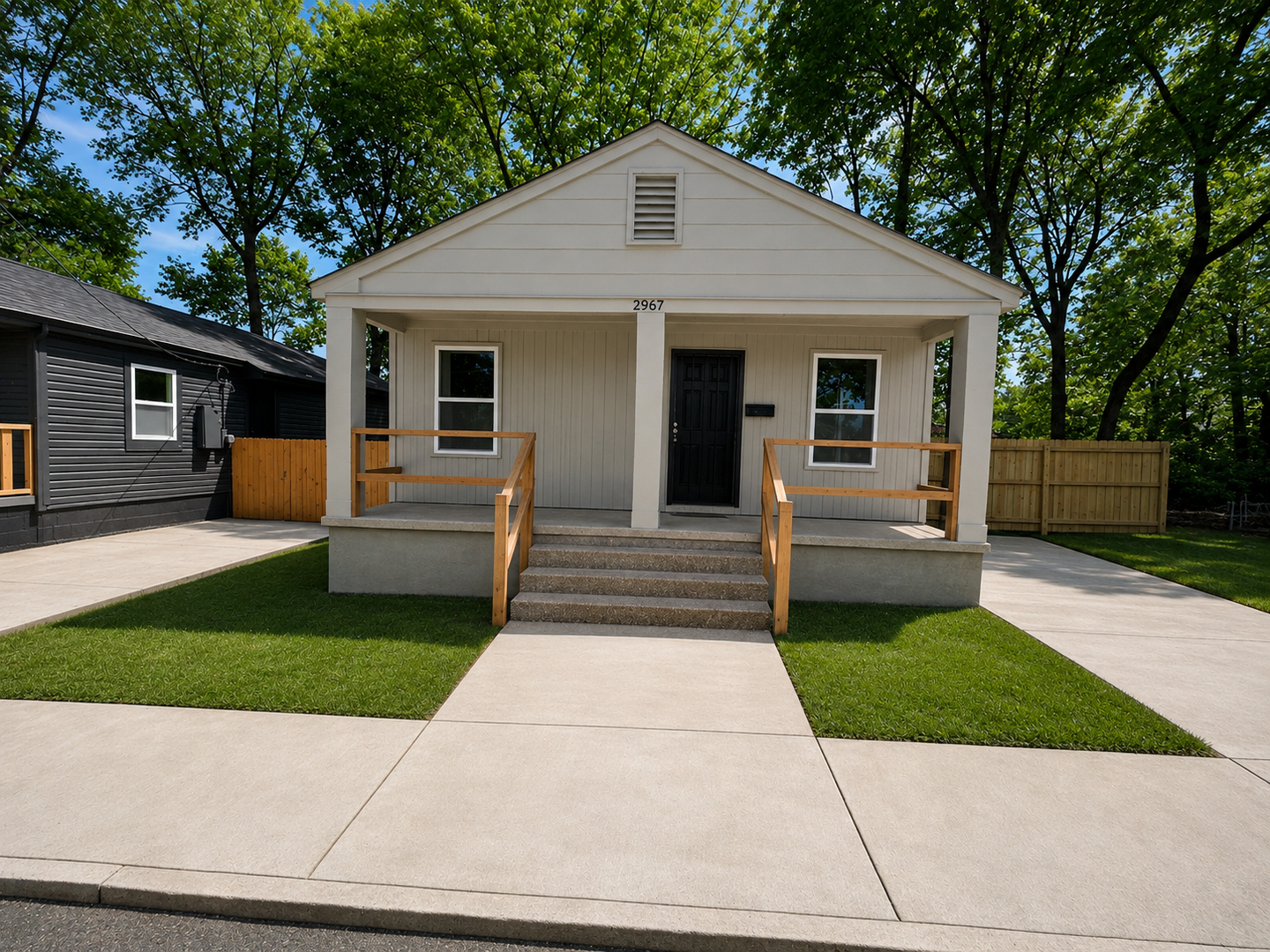 Memphis House: 2967 Forest Ave.