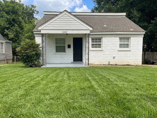 1392 Kyle St – photo 1