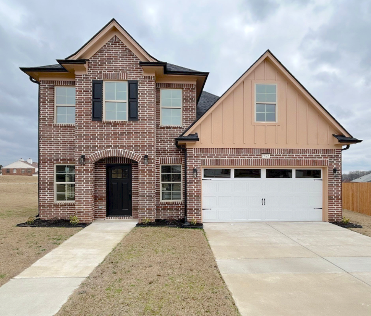 Memphis House: 2828 Epping Crest Cv