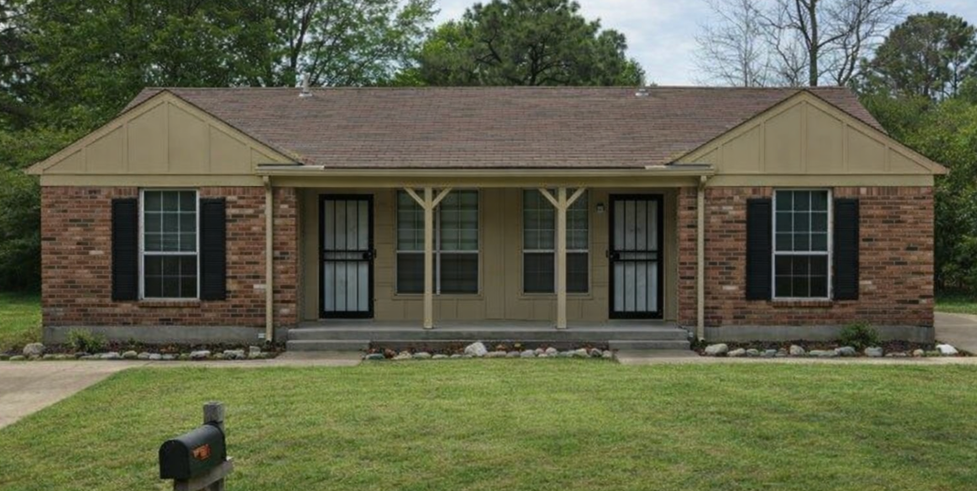 Memphis House: 5655 Myers Rd