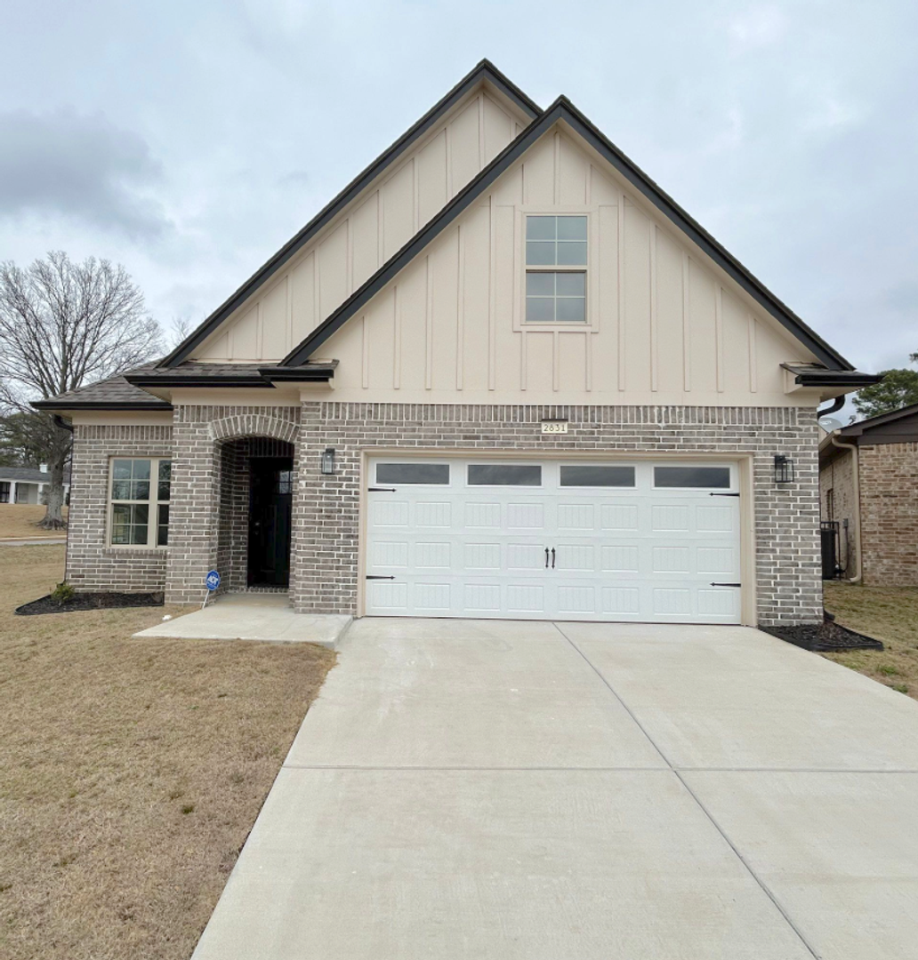 Memphis House: 2831 Epping Crest Cv.