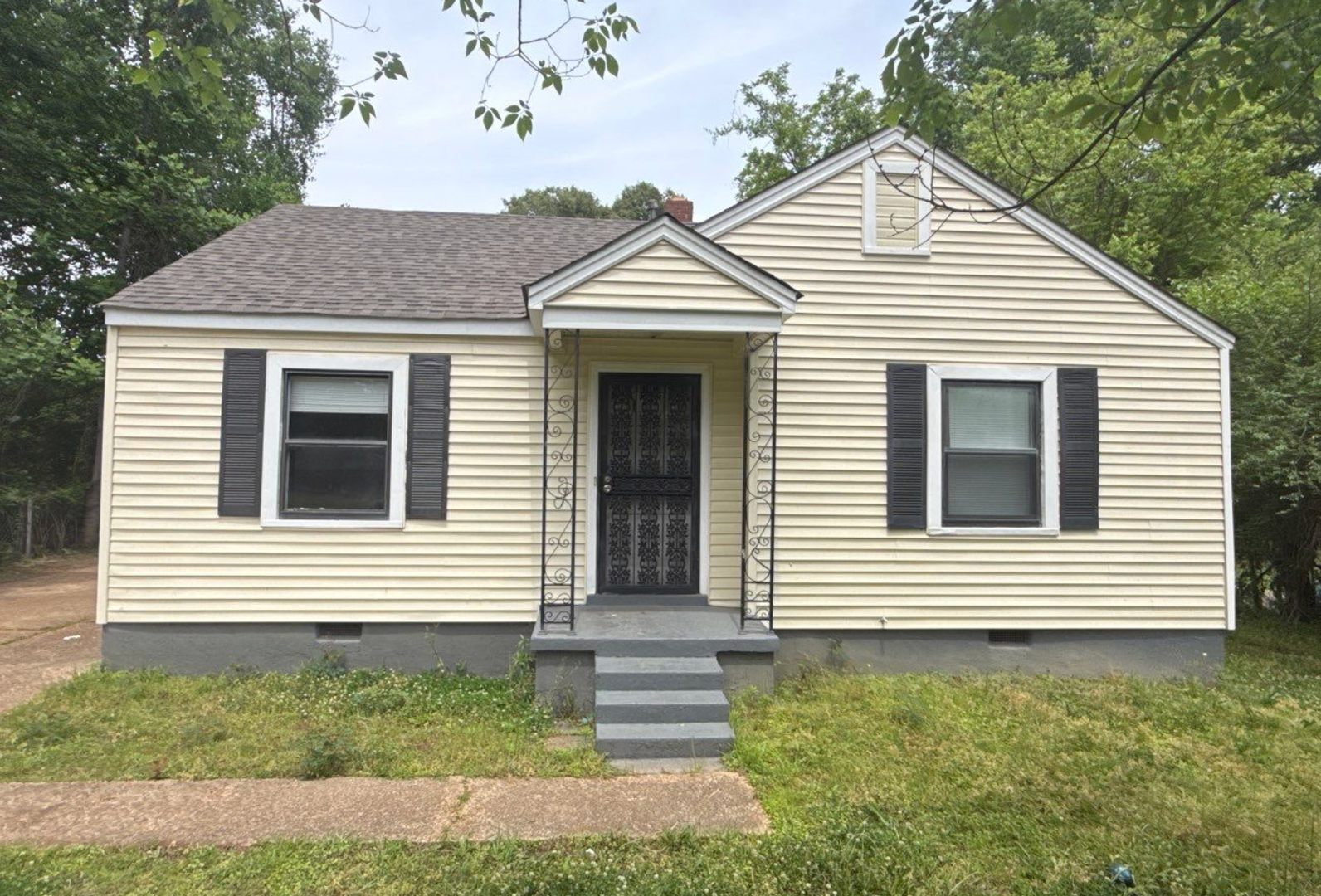 Memphis House: 720 Frayser Dr.