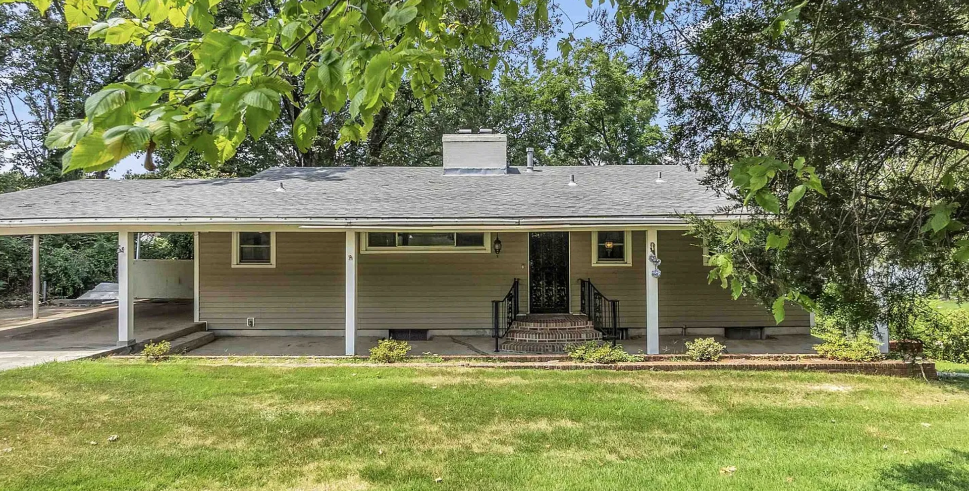 Memphis House: 4349 Cedar Hills Rd.