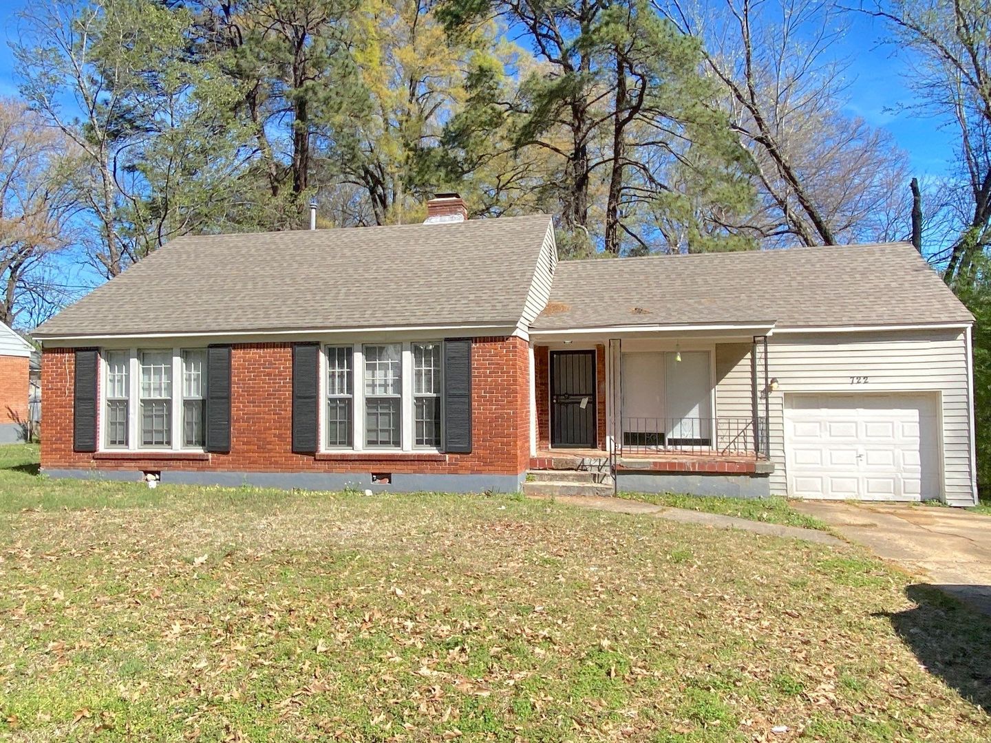 Memphis House: 722 Lydgate Rd