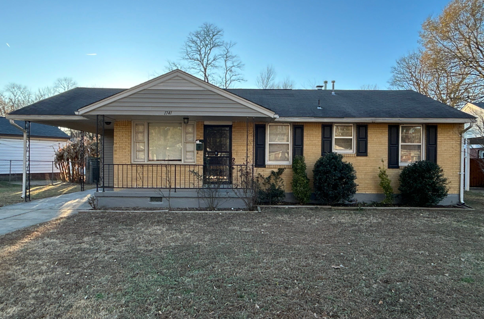 Memphis House: 1741 Hood St