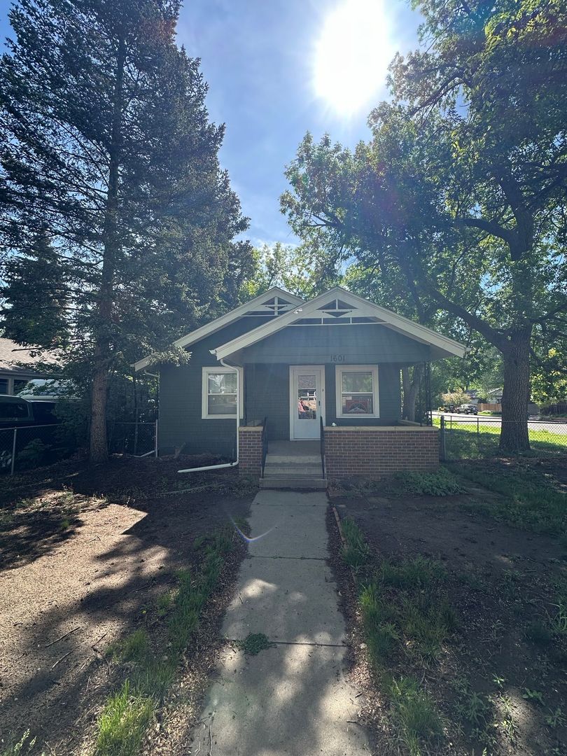 Colorado Springs House: 1601 North El Paso Street