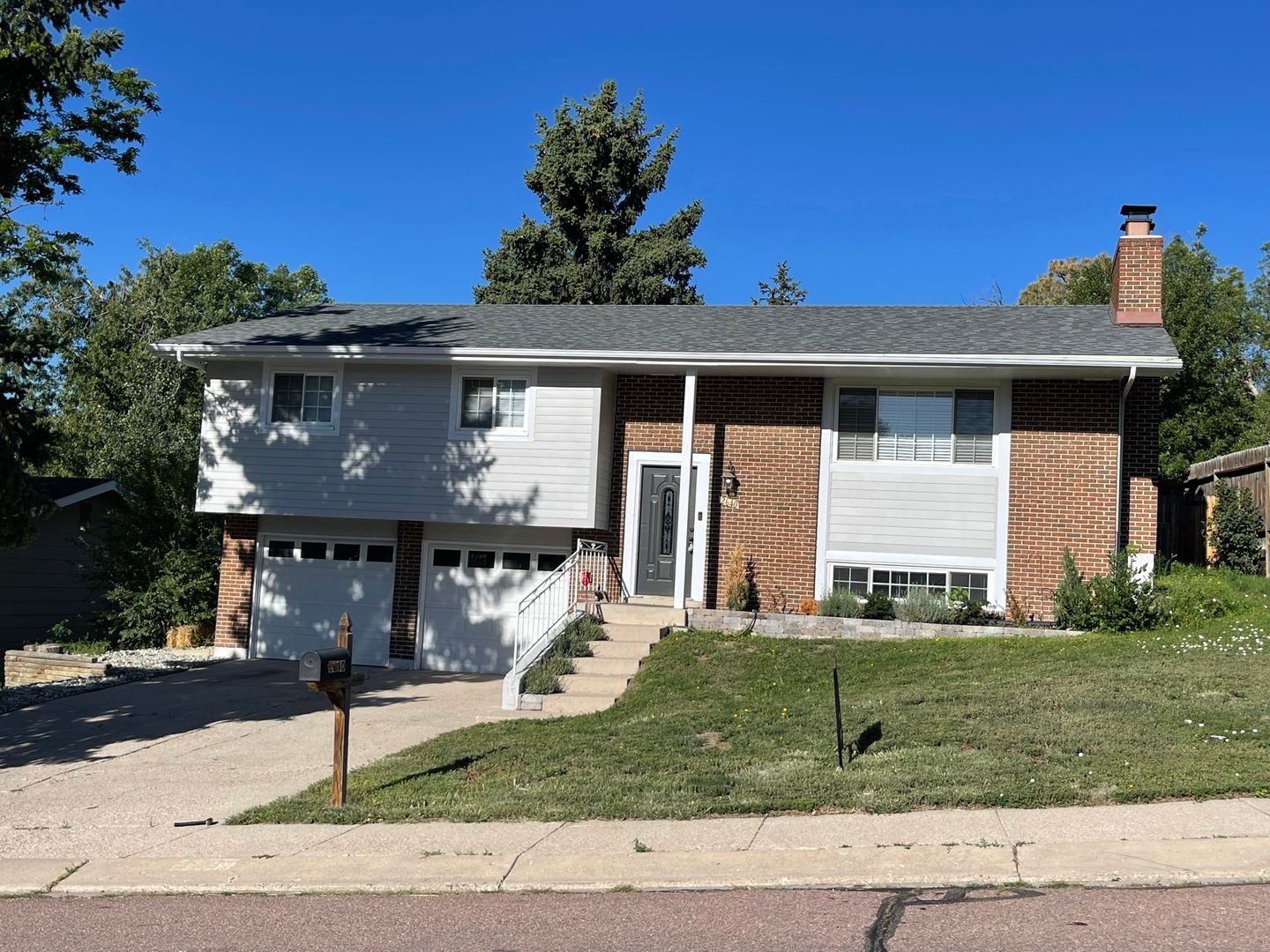 Colorado Springs House: 2640 Villa Loma Drive