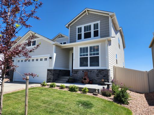 6 Bedroom, 3.5 Bath on Buffalo Horn Dr. – photo 1