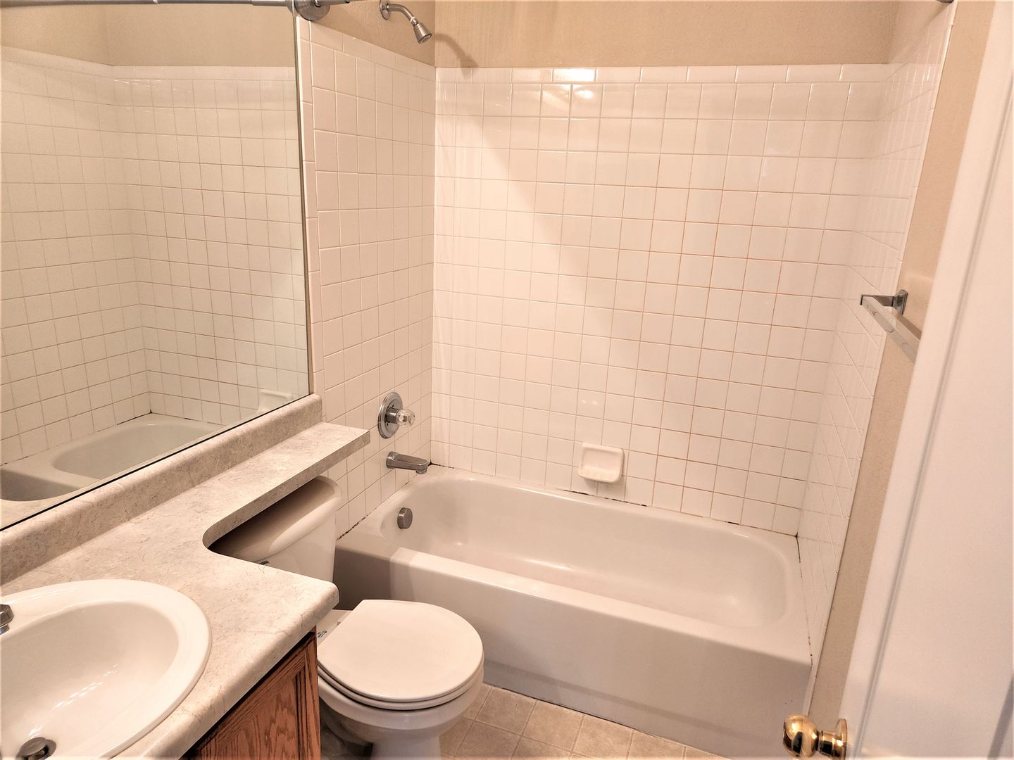 Fountain House: 796 Ridgebury Place