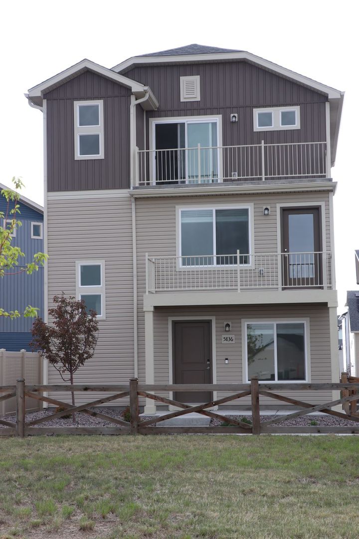 Colorado Springs House: 5836 Thurless Lane