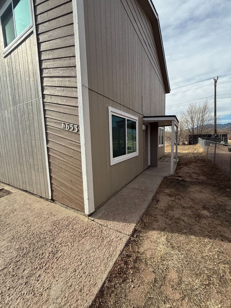 Fountain House: 6653 Provincial Drive