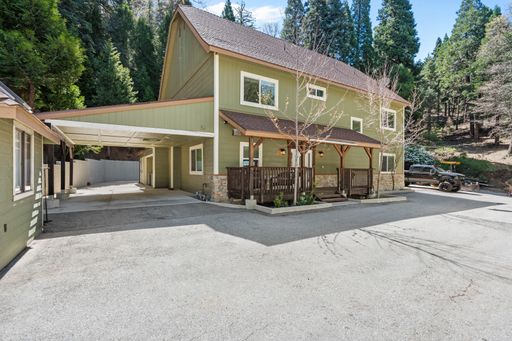 Magnificent Craftsman Style Custom Home – photo 1