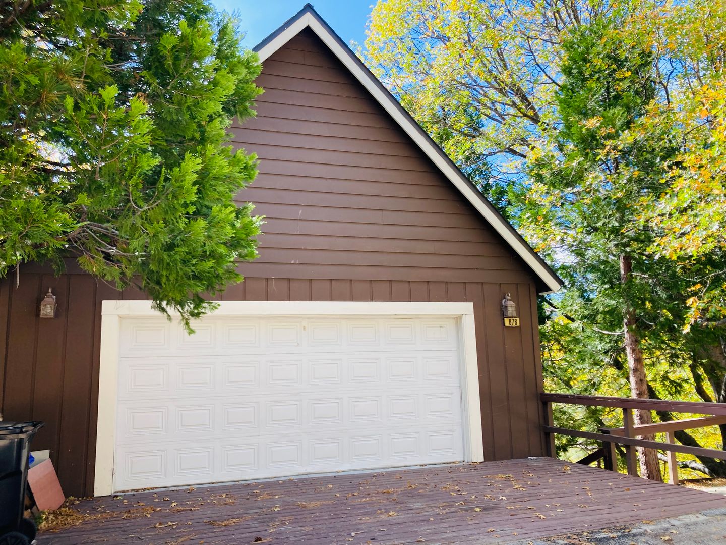 Lake Arrowhead House: 676 Grass Valley Rd
