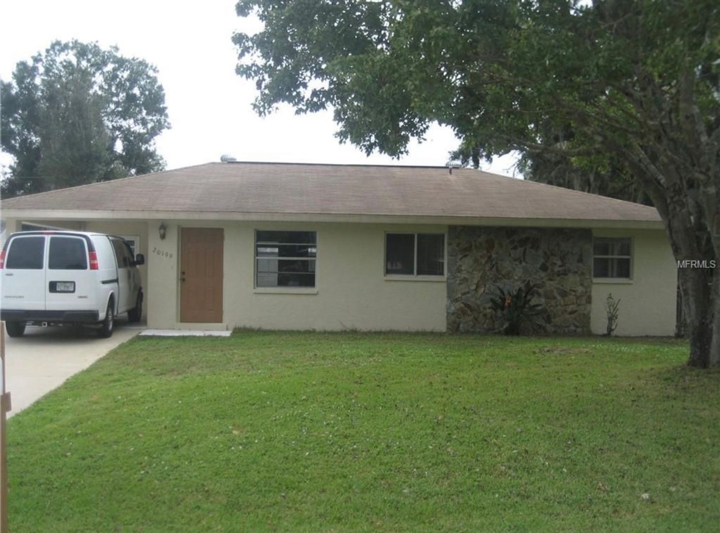 Port Charlotte House: 20199 Gladstone Avenue