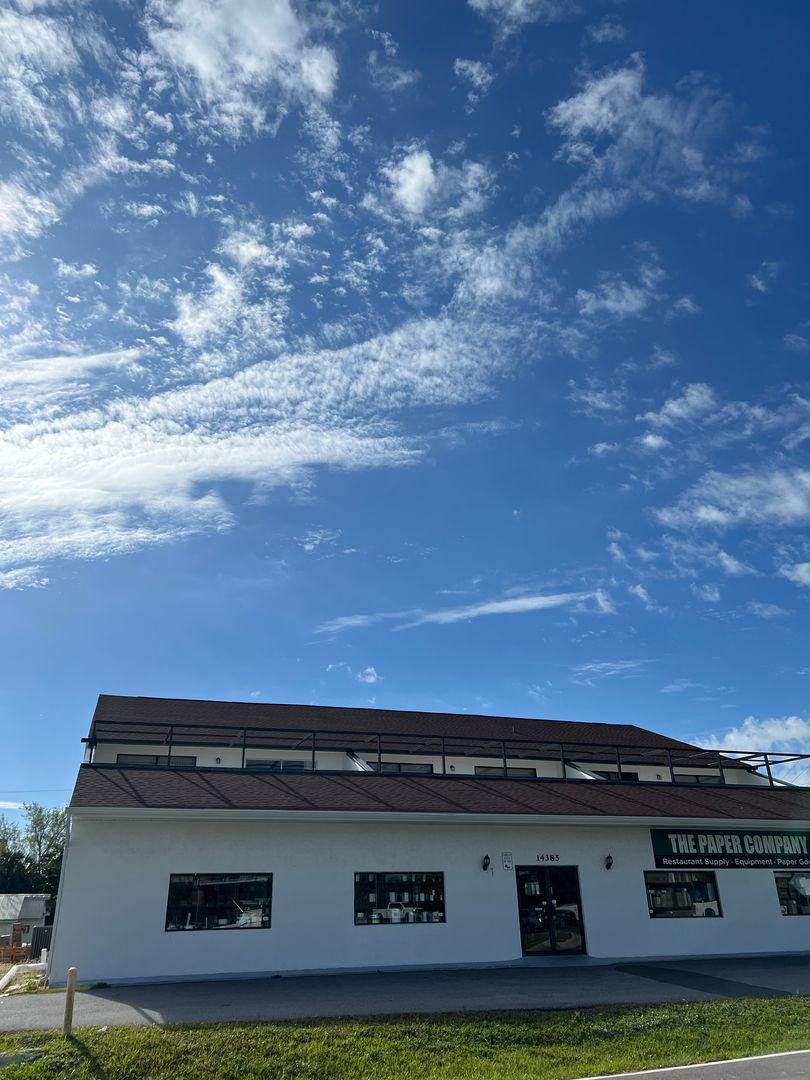 Port Charlotte House: 14385 Woodstock Rd